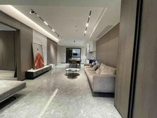 急售好房 绿地卢塞恩小镇 百万豪装下叠 上下三层送花园地下室