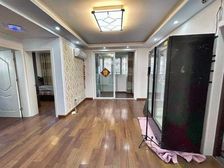 罗兰佳苑 价格可谈 临地铁 满五 楼龄新 高楼层视野无遮挡