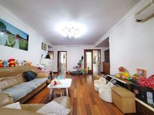 2002年商品 飞机户型大三房 花园位置 业主急售