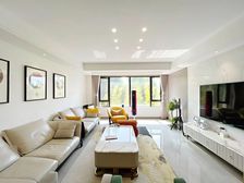 北龙湖金领九如意业主自住装修四房 南北通透 带双车位有钥匙