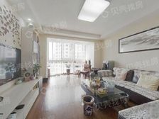 (买别墅急抛)湖畔天城(婚装通透)四房两卫诚心出售