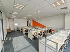 年底特价!家具齐全!拎包办公!地铁站!好招人!先到先得国金,