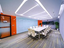 白石桥 特价 方圆大厦 半层330平米 东南向 新装修1年