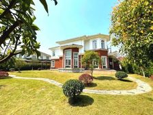 新出笋盘,1000平大花园独栋,全套房设计,新房已定,急售!