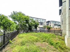 狮山脚下 地铁口 荷澜庭 联排边户 环绕200平花园 送车位