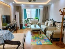 绿地品牌开发商 房东诚售送自住精装修 3层居住空间舒适度高