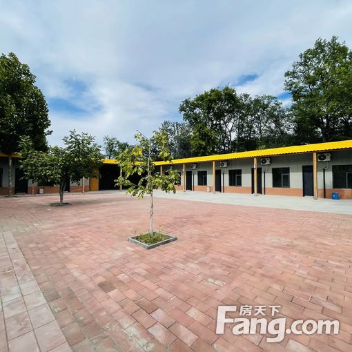 东五环公园内会所出租:350平米独栋带1000平米