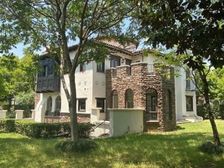 圣塔路斯独栋 ,自住装修,集中花园600平,小区环境优美