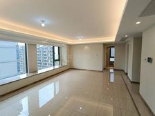 外滩核心板块,19年次新房,精装修,拎包入住,带产权车位