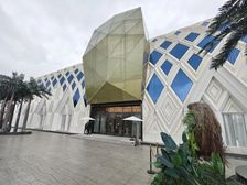 网红打卡园区内,7米可隔层,适合摄影,休闲体育等行