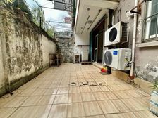 带25平天井 满5V1 近地铁 地处繁华闹区 双南全明随时看