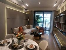 金科城南北通透三居 满二毛坯中层好房13426元/平