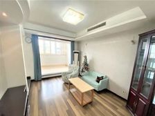 赠超大露台!电梯高区大四房 小区中心位置 送固定车位