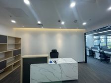 望京soho500平米精装修带家具随时看房免费带看交通方便