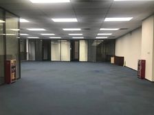 广物中心带办公家具写字楼