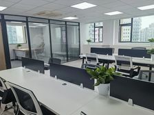 120平米 全新装修首次出租 正对苏州河 独立空调浦发广场