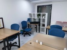 3.4.7号镇坪路地铁站51平米精装带隔断华源世界广场