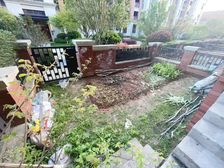 红谷滩证 九龙湖地铁口 决版洋房带院子 负一楼两层