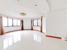 市政府旁,花园封闭小区,电梯复式带露台,业主诚售