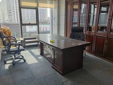 中一国际大厦朝南260平米双面采光落地窗看苏州河造币厂