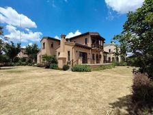 御品园林次新小区 中心位置 朝南1000平花园 临河