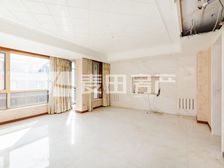 奥森公园西门 叠拼别墅社区 不临街 带车库 面积大 近8号线