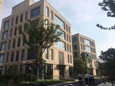 张江百佳通 独栋1800平 企业总部 有露台送花园 可环评