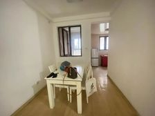 中环国际一期 88平2居 南北向毛坯