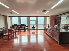 出捡漏!电梯口 万达宝翠300平带大老板屋 户型方正好停车