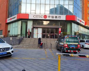 丰台万年花城(热门商圈)全业态餐饮 临街20米展示 银行租户