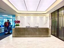 朝阳公园商圈 骏豪中央公园广场 精装修带家具 高区正对电梯