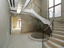 珠江二期 北进门 南花园 毛坯独栋