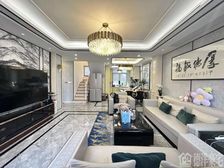 新弘墅园 豪装上叠边套 四房朝南 可拎包入住 带电梯随时看