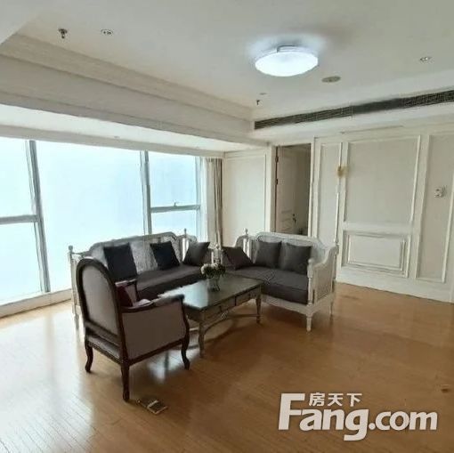 (鸿运海景小船头)五四广场 东海路9号 精装修 全套家具拎包