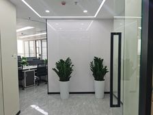 酒仙桥宏源大厦200平精装带家具4个798艺术区旁直租