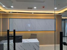 正对电梯口 电动门带全套家具 万达中心368平 精装修地铁口