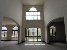 乔爱庄园 次新小区 高品质 地上两层 大花园 纯毛坯