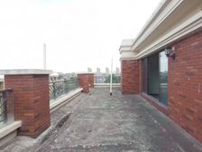 临港豪宅,340平电梯大复式,6房5卫。送超大露台,