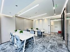 团结湖商圈 恒安大厦 精装修带家具 高区正对电梯 特价出租