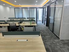 好招聘!绿都广场145平带家具地铁口 拎包办公