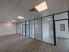 皇姑地铁口 遗留精装修 含发票 季度付 户型方正 使用率高