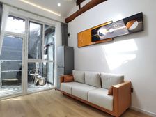 北新桥 十四 北房朝南 精装复式二层 地暖天窗 双证齐过户快