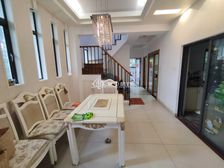 中天叠下别墅 精装五房 提包入住 在送车库 端头三面采光