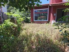 上河居大独栋看江边 大花园 位置很好 随时可以看房 房源多