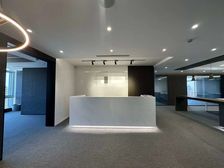 东三环国贸商圈 富尔大厦500平 精装修带家具 拎包入住