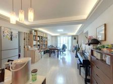 新上,华师大朝南精装3房,户型正气,楼层好,价格可谈看房随时