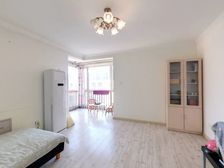 劲爆价格,北城根旁,八拾五万可以卖 看房有钥匙。