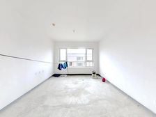 户型好,采光好,配套全,价格不高,装修不错