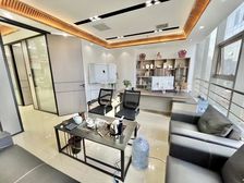 降价急租 新装修新家具 4个房间 升龙广场 拎包办公 随时看