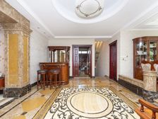 喜欢简单,不会凌乱。喜欢低调,不会张扬。中海瓦尔登湖别墅